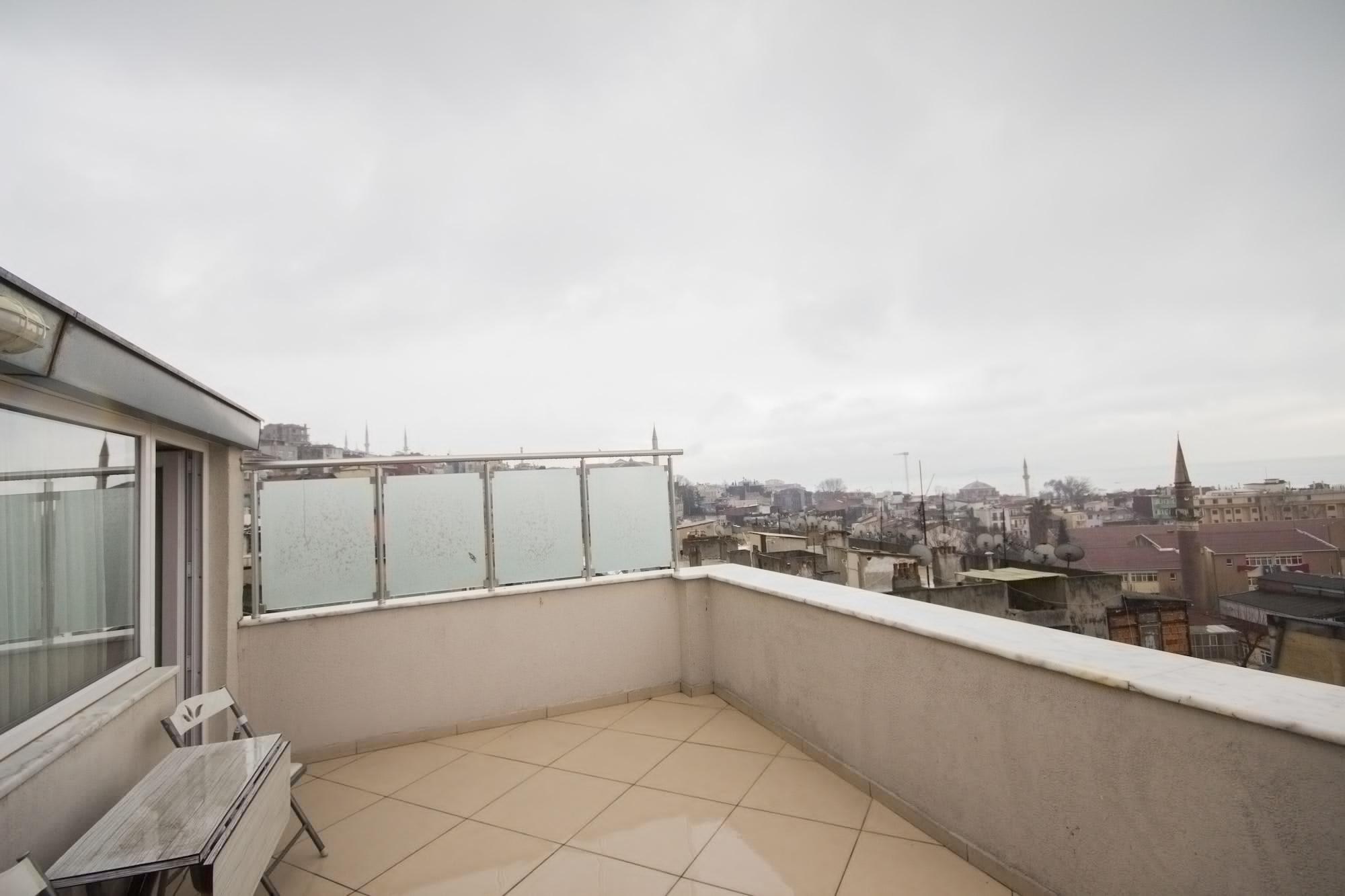 Carina Aparthotel Istanboel